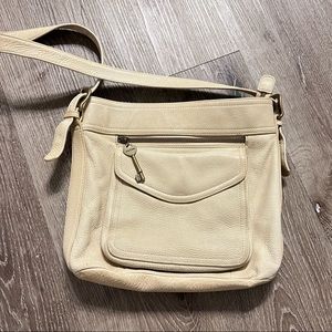 Vintage Leather Fossil bag. 75082